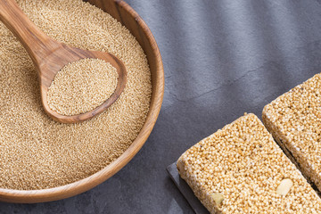 Organic amaranth seeds and cereal bar