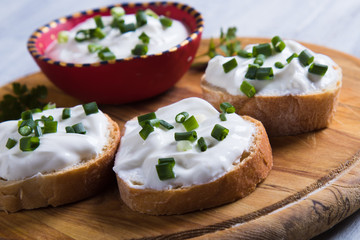Sour cream spread with home made bread