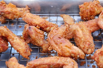 Fried chicken is delicious in street food