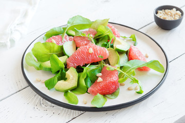 Avocado and grapefruit salad