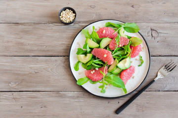 Avocado and grapefruit salad