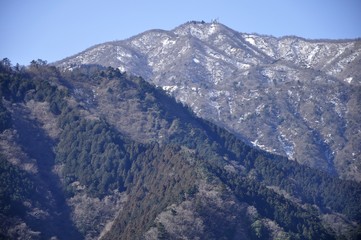 鐘ヶ嶽から大山の眺望