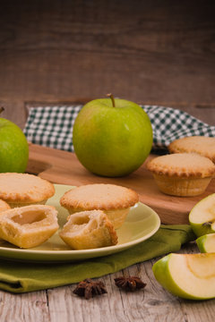 Apple pies. 
