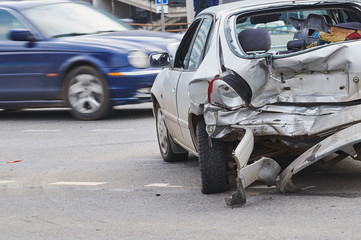 Obraz na płótnie Canvas car crash accident on street, damaged automobiles after collision in city