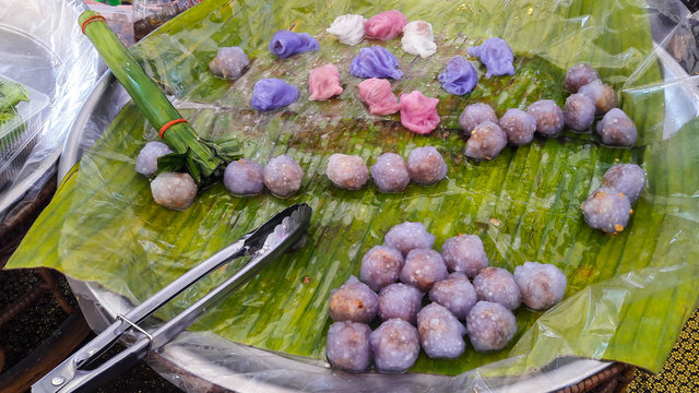 Streamed rice-skin dumplings and Tapioca balls with pork filling