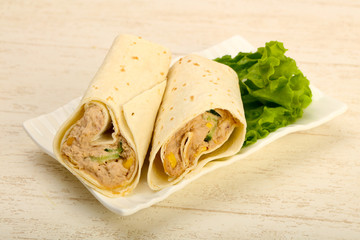 Tuna bread roll