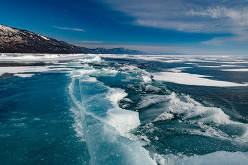 Lód na jeziorze, Bajkał, Syberia, Rosja - obrazy, fototapety, plakaty