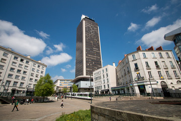 Fototapeta na wymiar Tour de Bretagne centre ville de nantes 