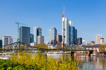 Frankfurt am Main, Ansicht vom Sachsenhäuser Ufer. 17.04.2018. 