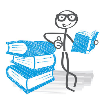 Leser mit Lesebrille und B&uuml;cherstapel