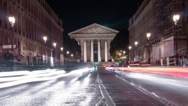 Timelapse of the Panth&radic;&copy;on seen from Rue Soufflot