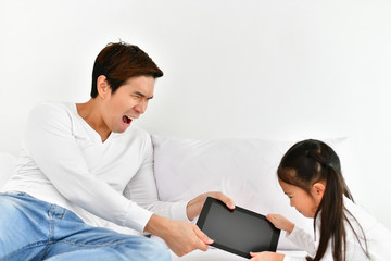 Fototapeta premium Family members are refusing to use the phone.