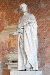 Statue of mathematician Fibonacci in Pisa