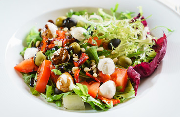 salad with mozzarella