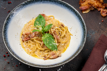 Spaghetti Carbonara with bacon