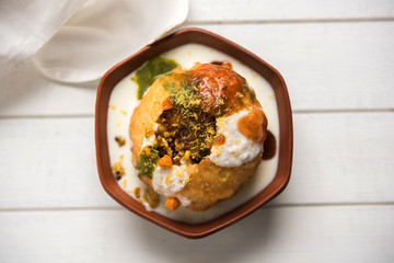 Shahi Raj Kachori is a popular chat item from Rajasthan served in terracotta bowl, India
 - obrazy, fototapety, plakaty