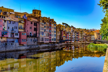 Fototapeta na wymiar Reflections in Girona.
