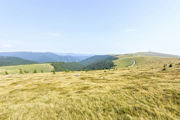 Obraz premium Daylight picturesque view to rocky mountains