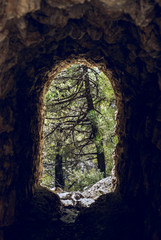 Foto realizada dentro de un tunel en Cumbres Verdes, Granada