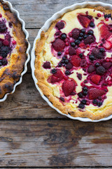 strawberry, mulberry and red raspberryt cake or pie