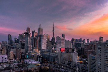 Obraz premium Kolorowy pejzaż zachód słońca w Toronto