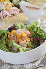 Mango shrimp salad
