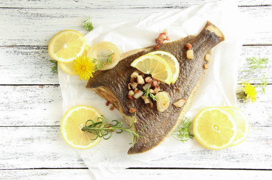 Fisch Scholle Overhead Tisch Speck Zitrone Kr&auml;uter Maischolle Zwiebel