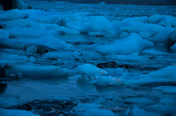 アイスランド ヴァトナヨークトル  ヨークルスアゥルロゥン ヨークルサルロン氷河湖 ダイアモンドビーチ