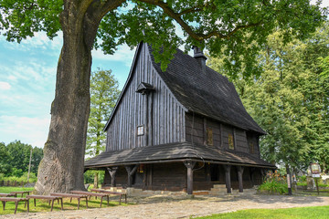 ポーランド マウォポルスカ南部の木造聖堂群 リプニツァ・ムロヴァナ 世界遺産 木造教会 レオナルド教会