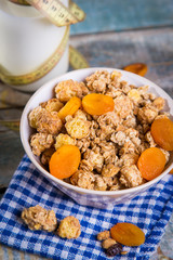 Crunchy with dried apricots