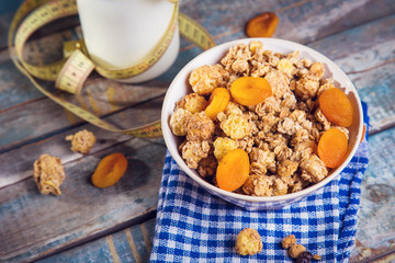 Crunchy with dried apricots