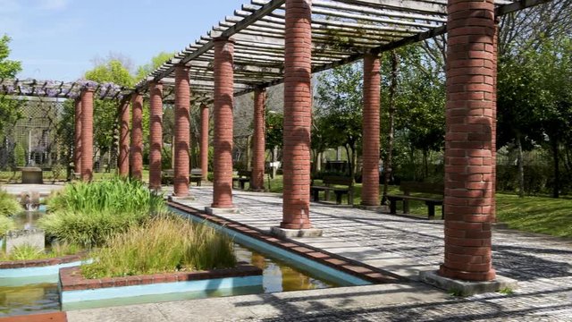 This Park is an integral part of the project to enhance the banks of the River Lima and it is intended to be both cultural and recreational.