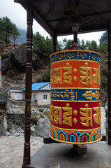 Fototapeta na wymiar prayer wheel on trail to everest base nepal