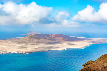 Fototapeta na wymiar View on beautiful island Graciosa near Lanzarote,