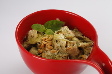pesto pine nuts pasta