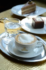 ウイーンの綺麗なカフェとスイーツ