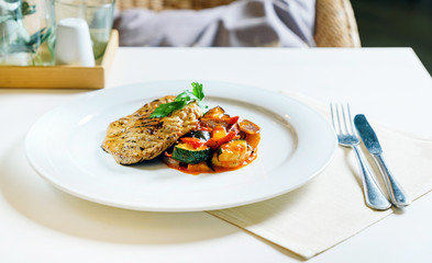 steak with roasted vegetables