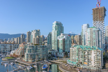 Fototapeta na wymiar Downtown Vancouver on a sunny day.