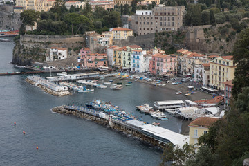 Fototapeta na wymiar Amalfi, Amalfitana, Amalfiküste, Küste, Neapel, Capri, Italien, Meer, Wasser, Häuser