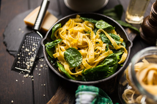 Spinach tagliatelle pasta