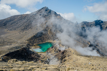 Tongariro Alpine Crossing, New Zealand © Renee