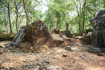 Prasat Kra Chap temple Angkor Era