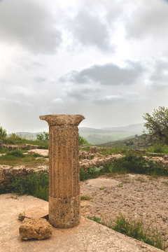 A greek column resists against the flow of time