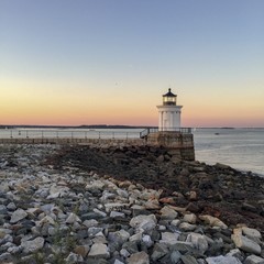 Fototapeta na wymiar Lighthouse at dawn
