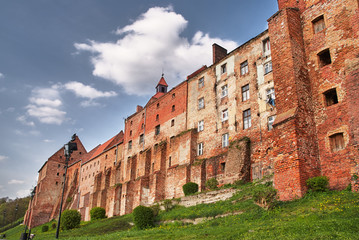 Fototapeta na wymiar Gothic granary with brick in Grudziadz in Poland.