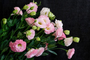 Fototapeta na wymiar a bouquet of pink Lisianthus