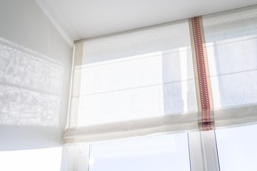Roman curtains in the interior