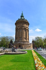 Fototapeta na wymiar Mannheimer Wasserturm
