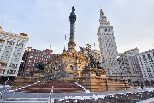 Cleveland, Ohio/USA - March 5th 2018: Soldiers' and Sailors' Monument in Downtown Cleveland was designed by Levi Scofield and is located in Public Square. It is built with granite blocks. © Daniel
