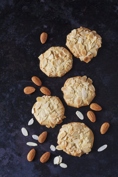 Almond cookies